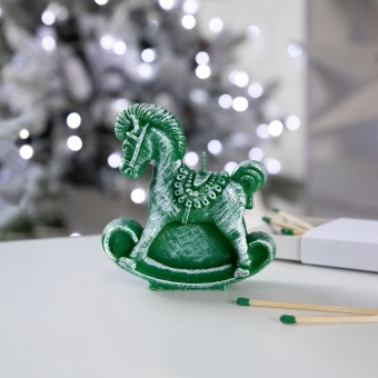 Свеча фигурная «Лошадка-качалка», зелёная